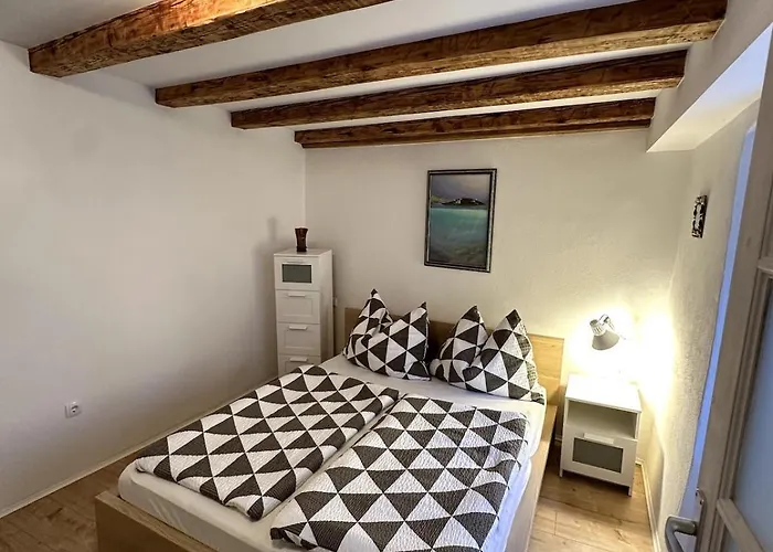 Stone House Anja * 비르브닉